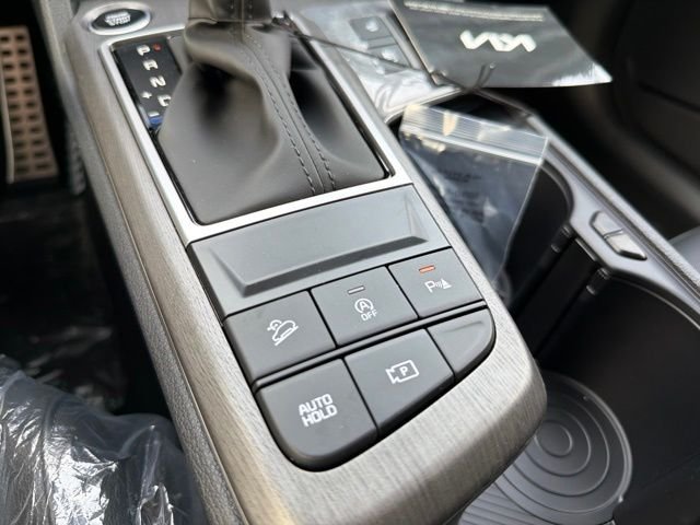 New 2026 Glacial White / Black Roof Kia X-Pro Prestige image 19