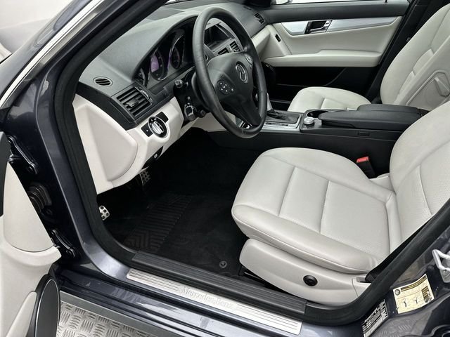 Used 2011 Silver Mercedes-Benz C 300 image 11