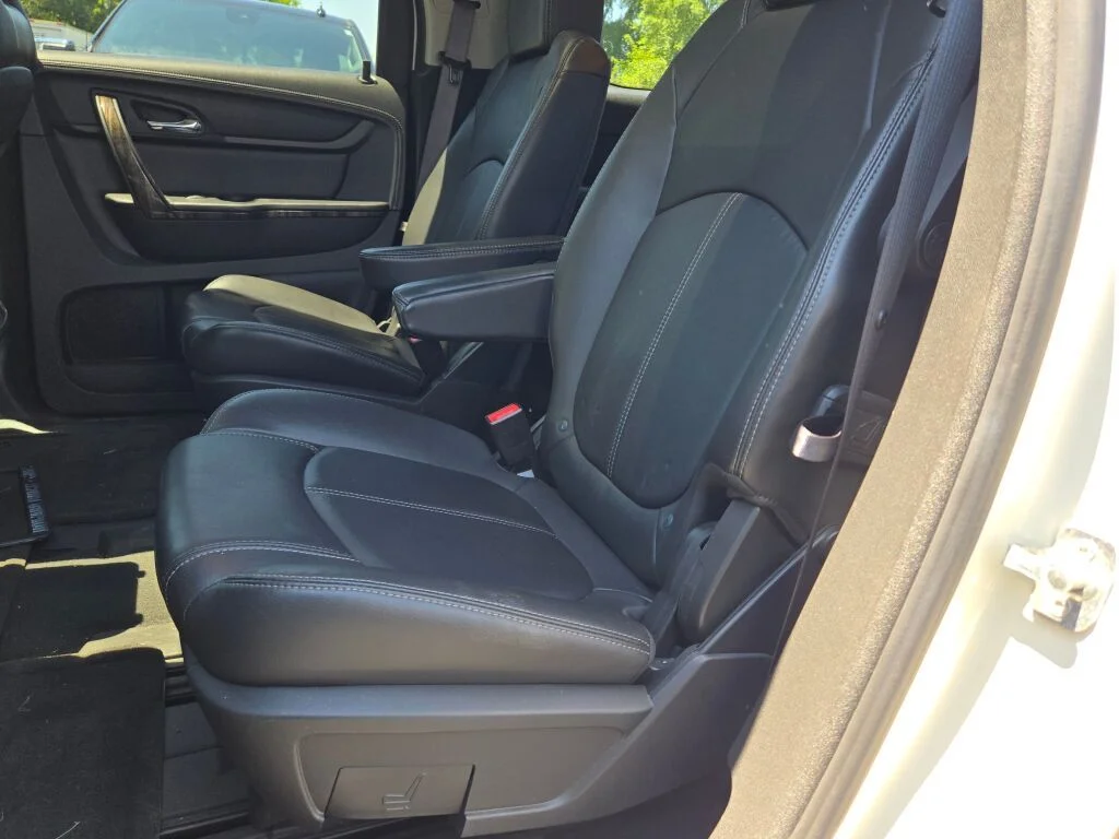 Used 2015 White GMC SLT-1 image 17