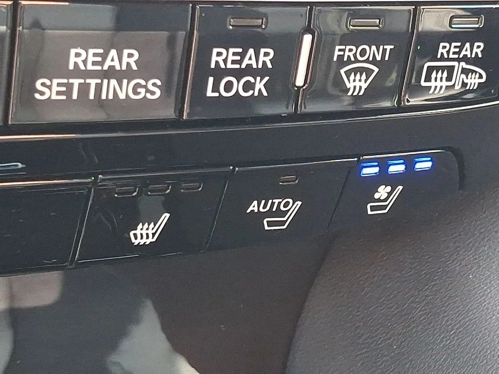 2023 Acura MDX A-Spec Package - Photo 24