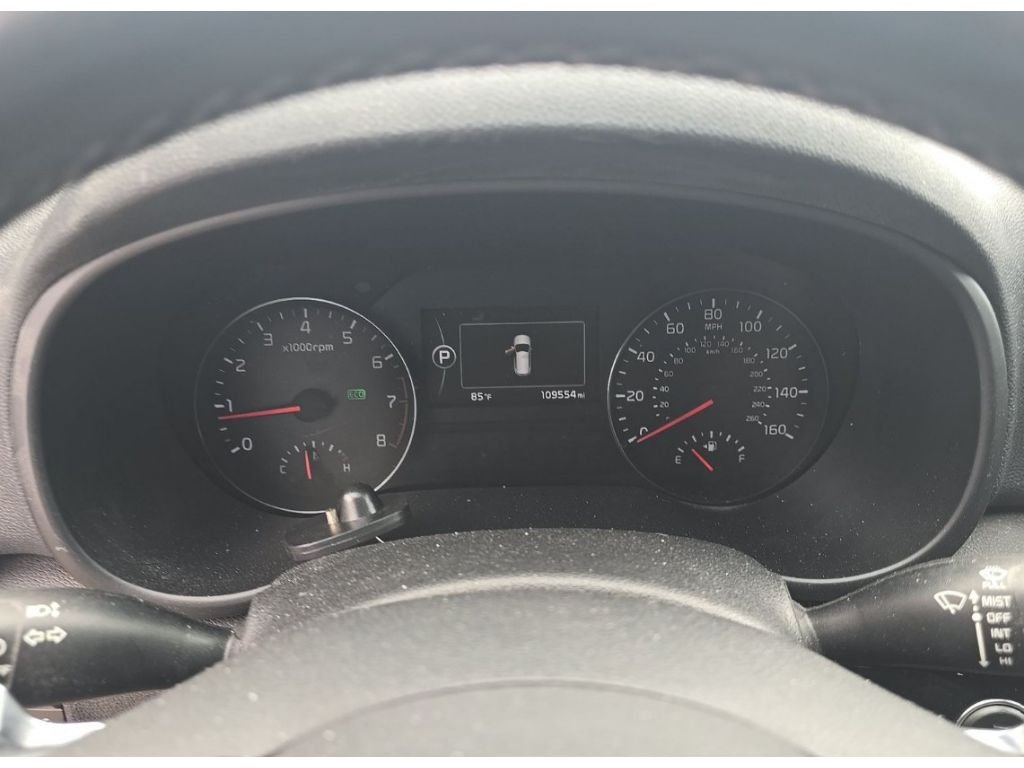 Used 2017 Black Cherry Kia SX image 5