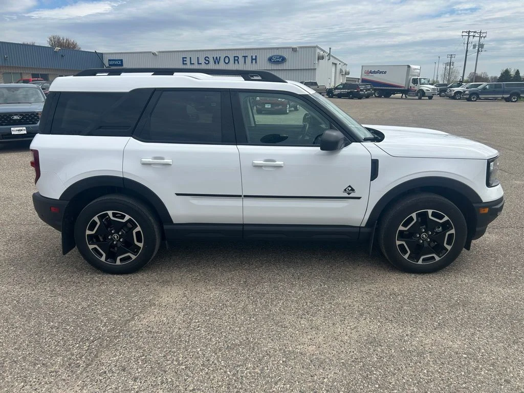 Used 2023 Oxford White Ford Outer Banks image 7