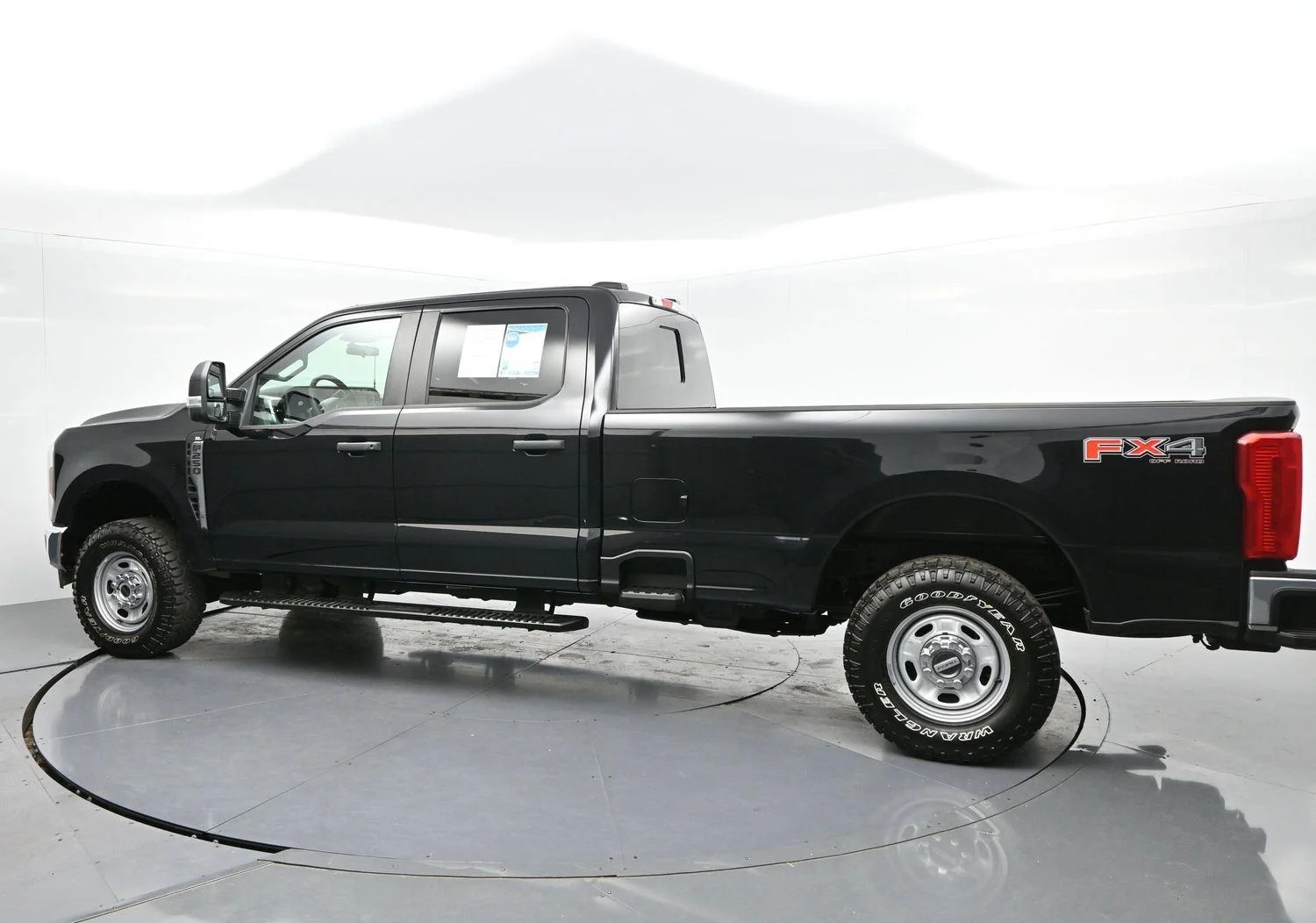 Used 2024 Black Ford XL image 5