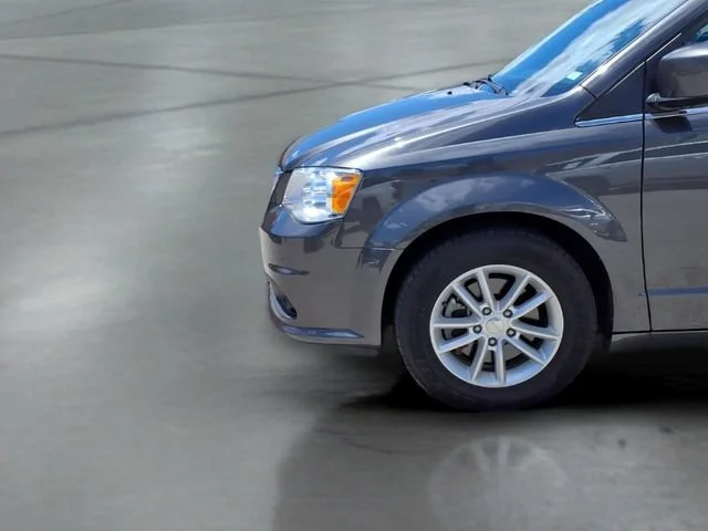 Used 2020 Gray Dodge SXT image 23
