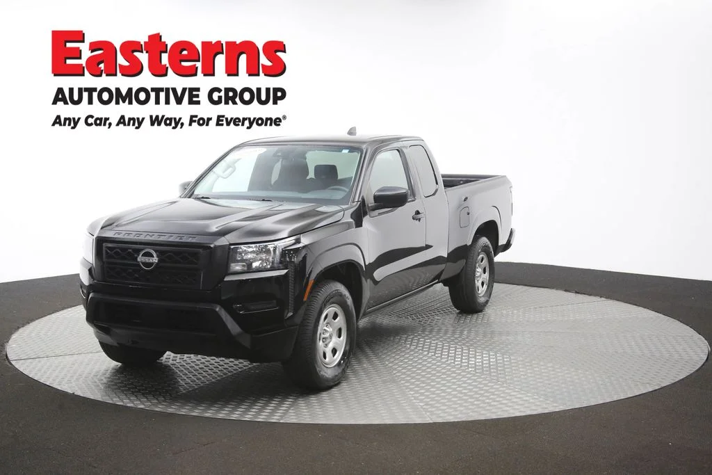 Used 2022 Black Nissan S image 52