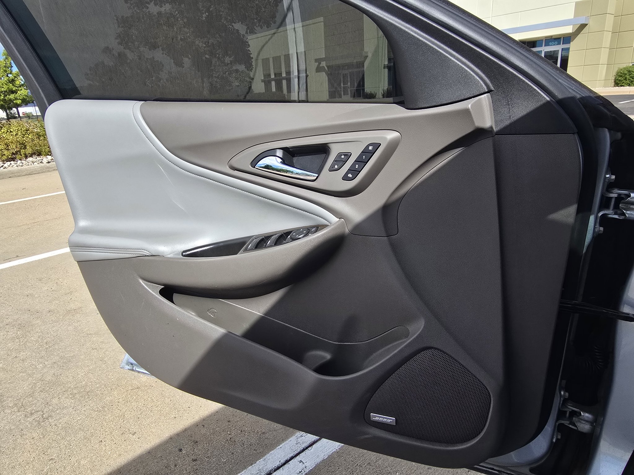 Used 2017 Arctic Blue Metallic Chevrolet Premier image 15