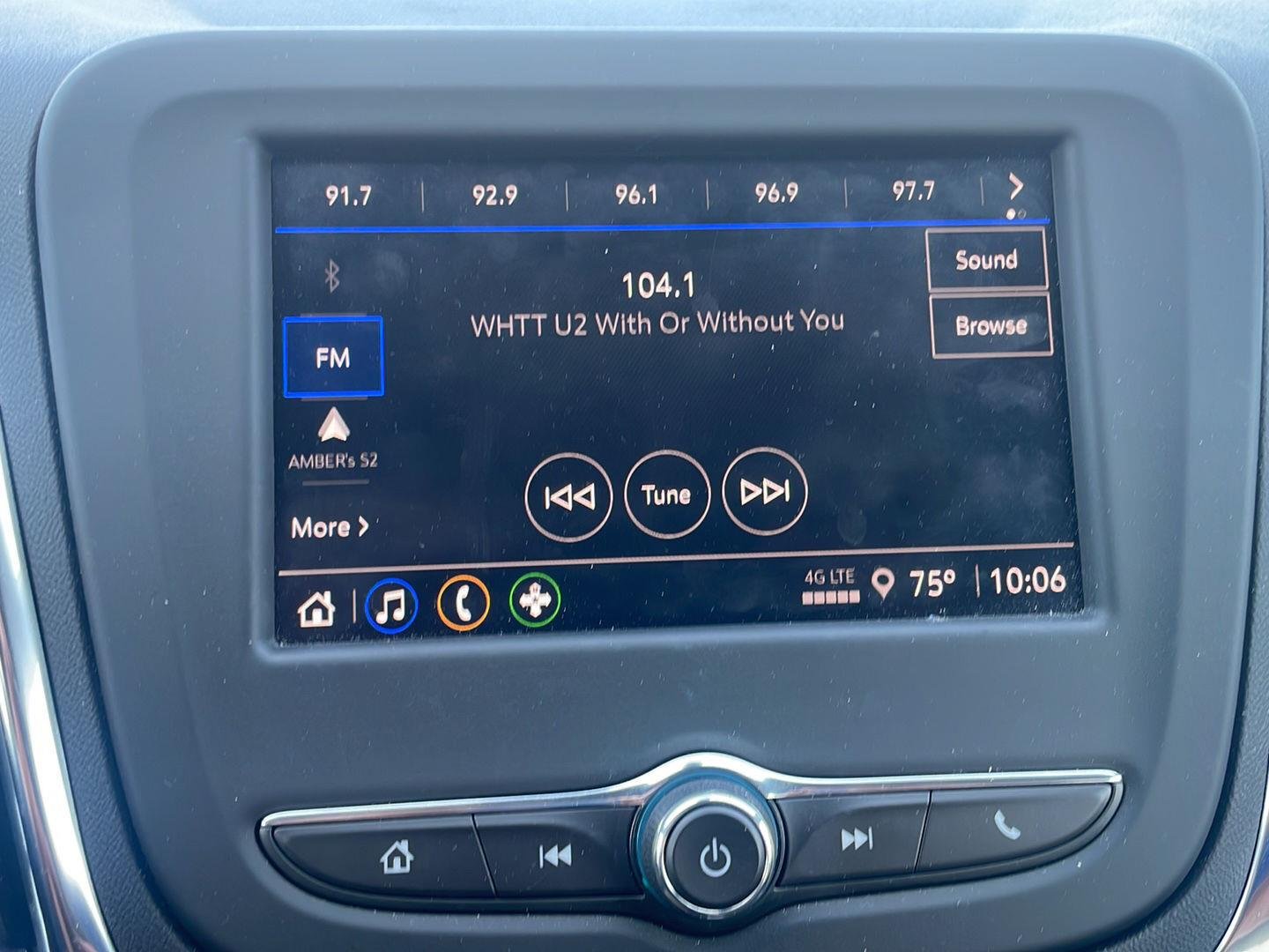 Used 2024 Summit White Chevrolet LT image 4