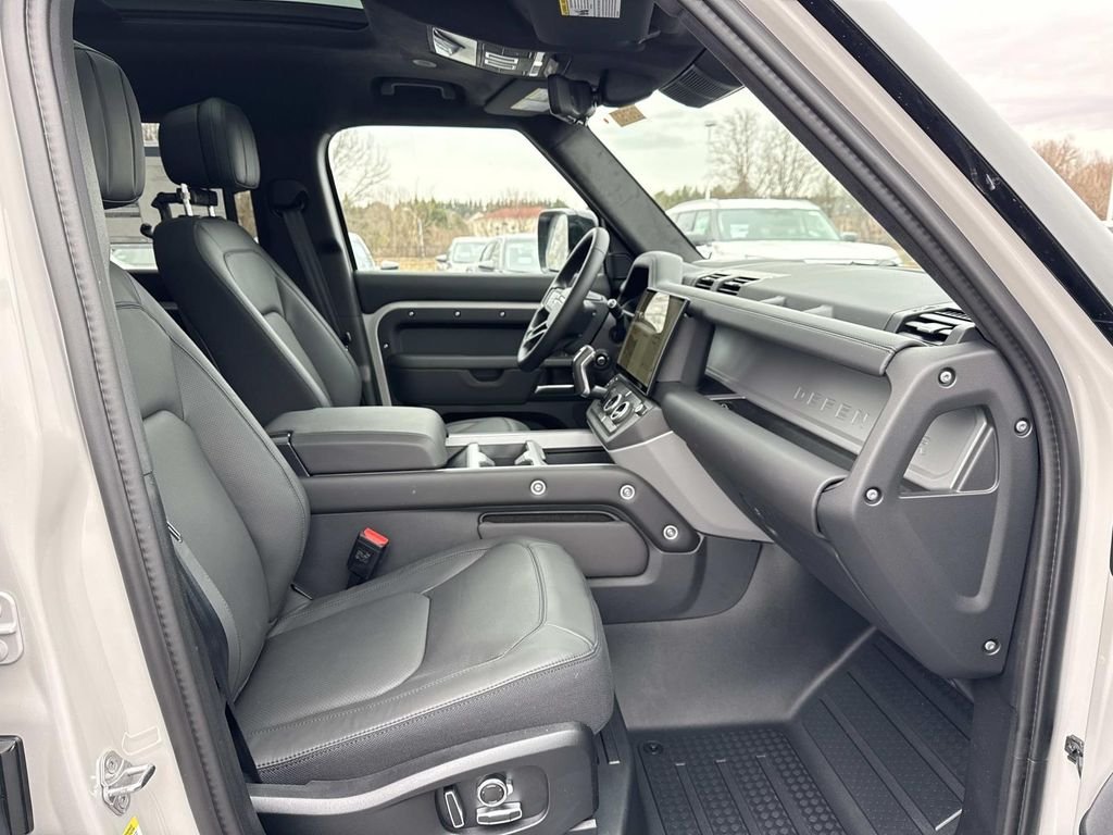 New 2026 Borasco Grey Land Rover X image 13
