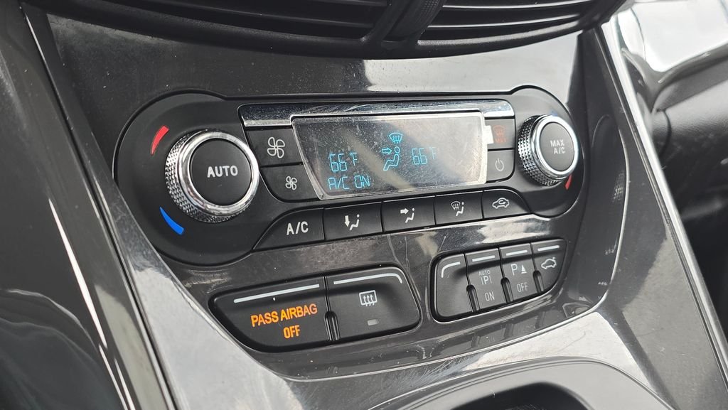 Used 2015 Tuxedo Black Ford Titanium image 34