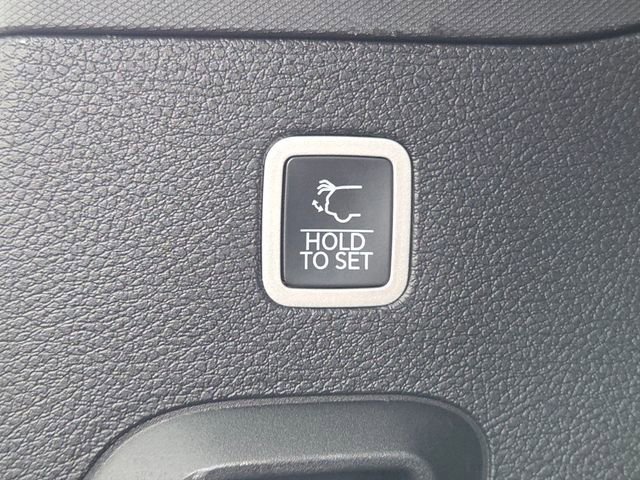 New 2026 High Gloss Black Exterior Paint Jeep Limited Altitude image 34