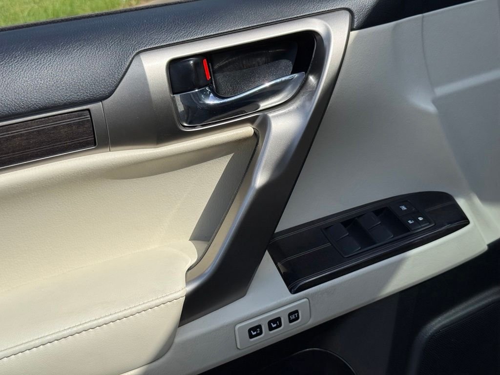 Certified Used 2021 BLACK Lexus 460 image 24