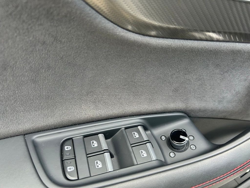 Used 2024  Audi 4.0T image 47