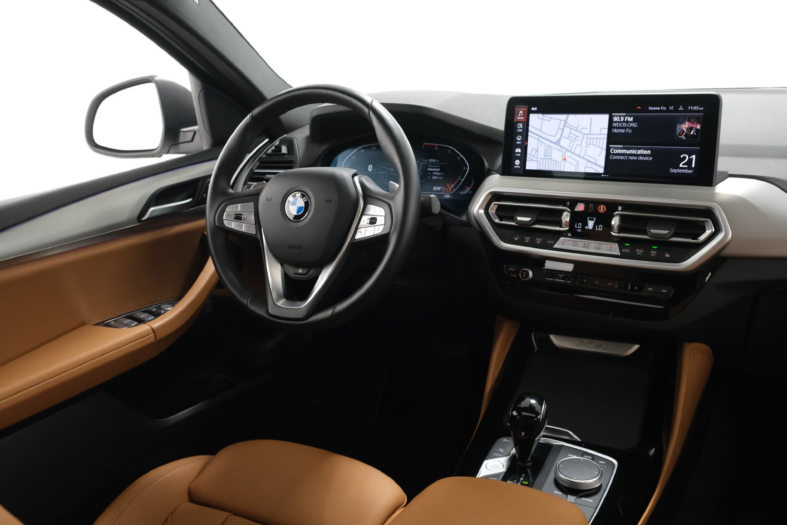 Certified Used 2025 White Metallic BMW xDrive30i image 10