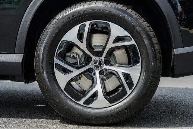 2025 Mercedes-Benz GLC Base - Photo 19