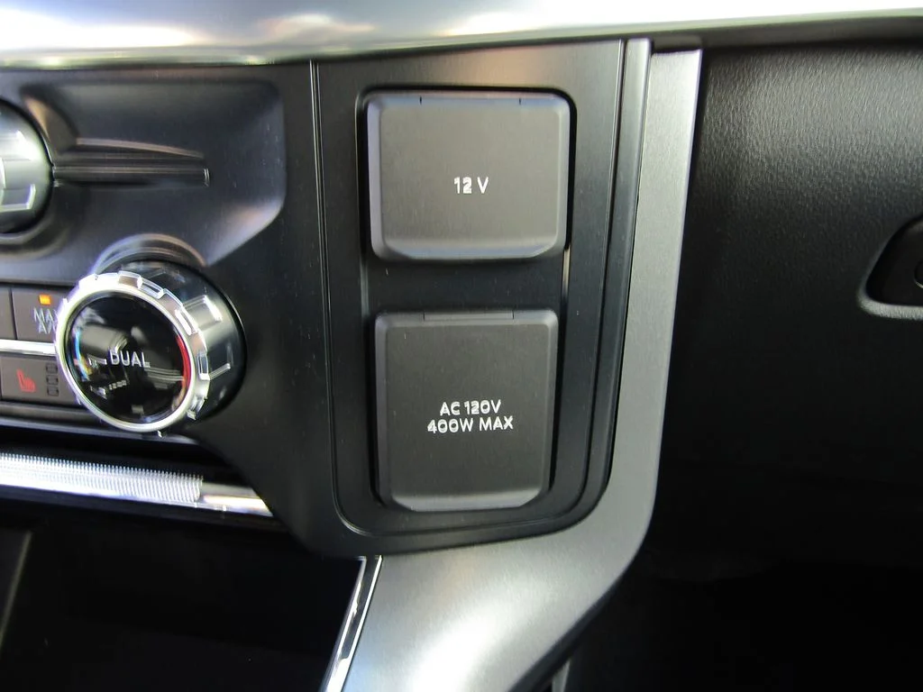 New 2026 Carbonized Gray Metallic Ford Lariat® image 35