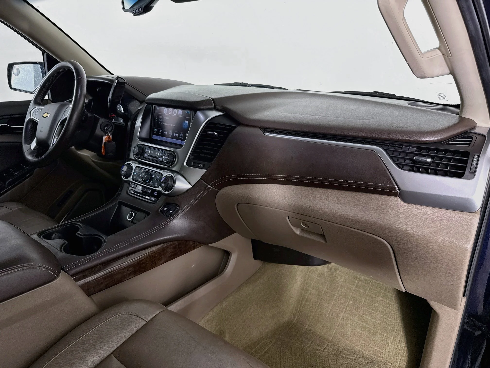 Used 2017 Blue Velvet Metallic Chevrolet LT image 28