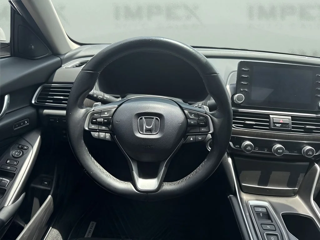Used 2022  Honda Touring 2.0T image 16