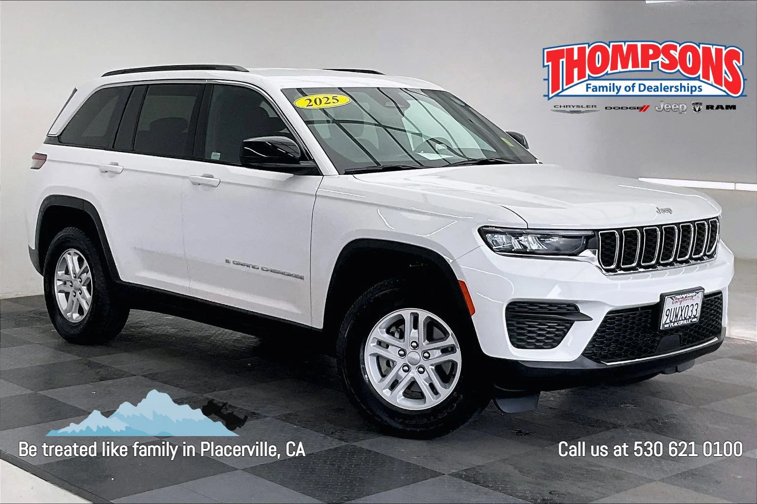 2025 Jeep Grand Cherokee Laredo 4x4's photo