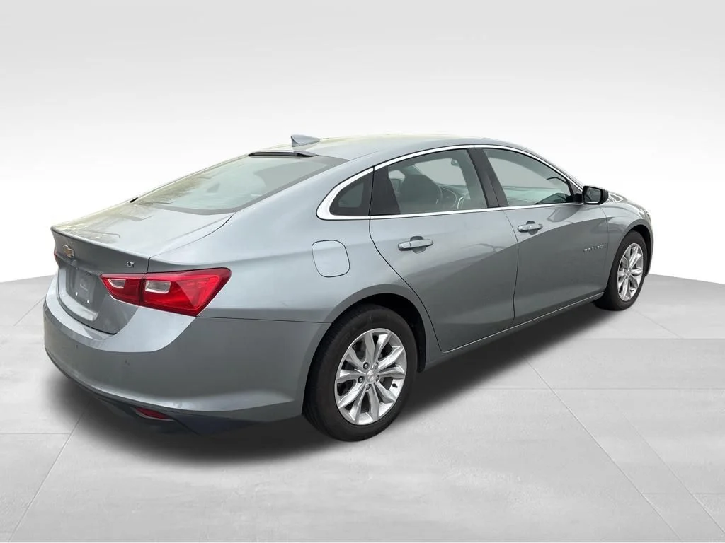 Used 2024 Gray Chevrolet LT image 5