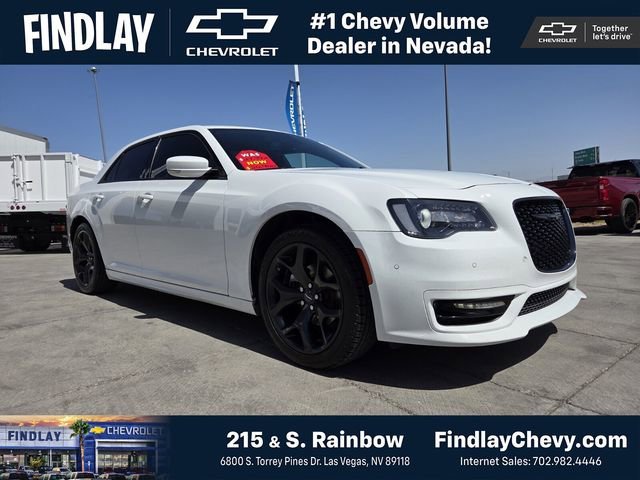 2022 Chrysler 300 Touring L's photo