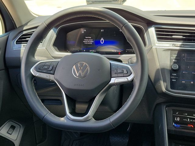 Used 2024 Pyrite Silver Metallic Volkswagen 2.0T SE image 19