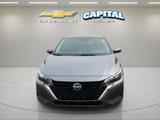 Used 2025 Gray Nissan SV image 8