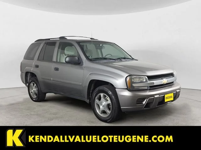 Used 2007 Gray Chevrolet LS image 3
