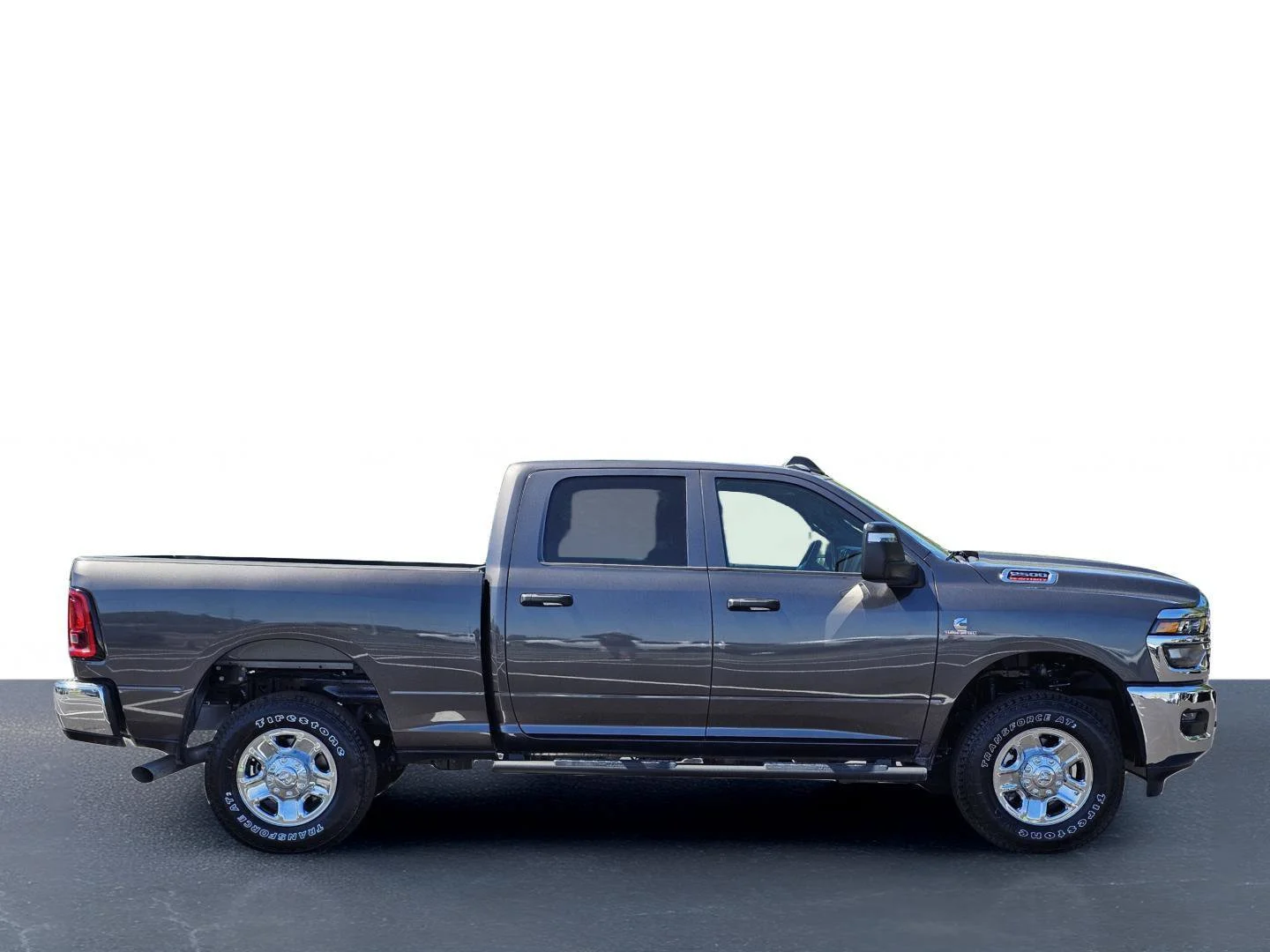 New 2026 Granite Crystal Metallic Clearcoat Ram Tradesman image 9