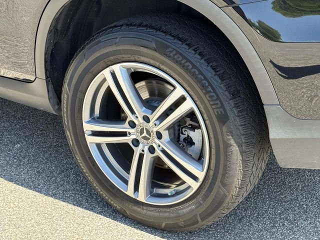 Used 2022  Mercedes-Benz GLC 300 image 12