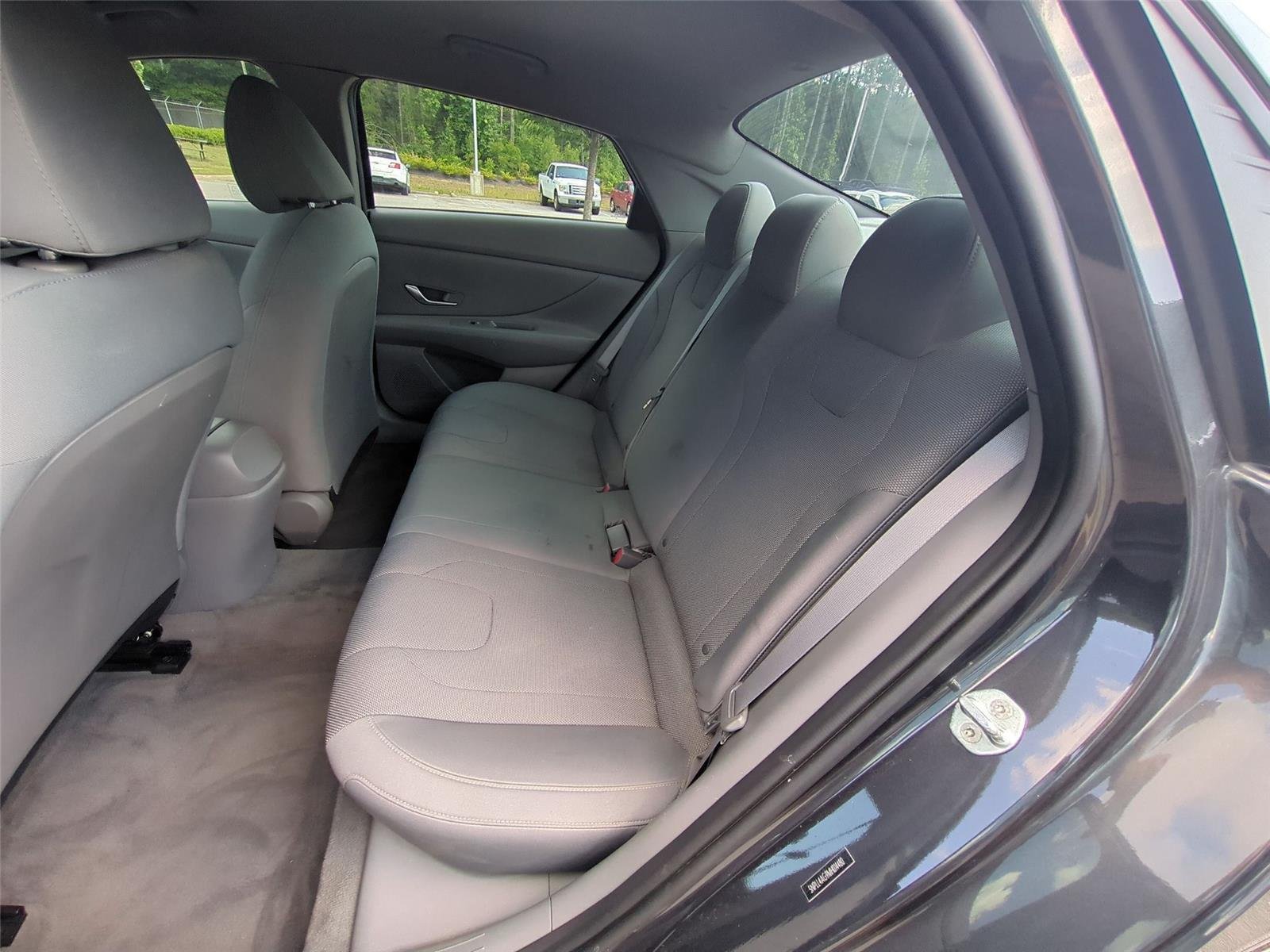 Used 2021 Fluid Metal Hyundai SE image 29