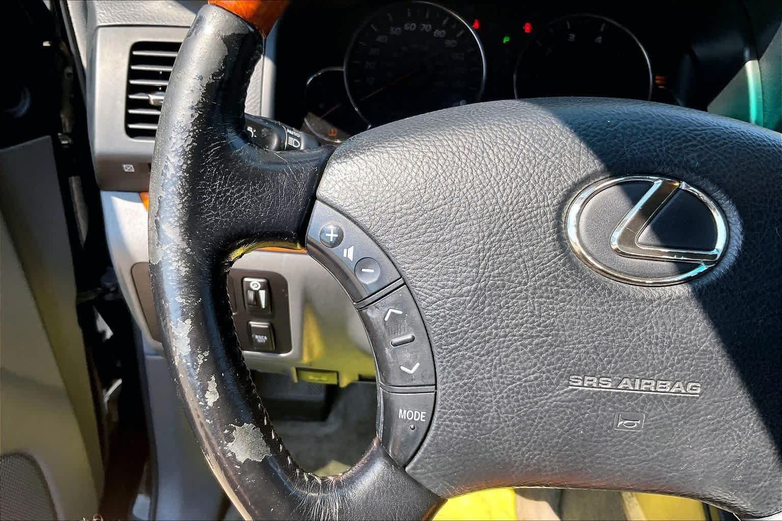 Used 2005 Black Onyx Lexus  image 22