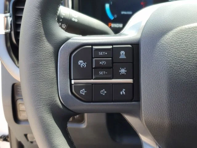 New 2026 Star White Metallic Tri-Coat Ford F-250® Lariat® image 23