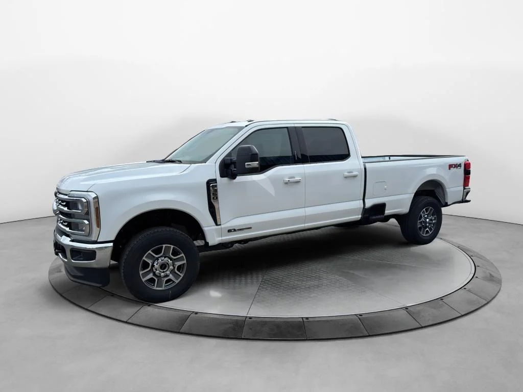 New 2026 Oxford White Ford F-350® Lariat® image 2