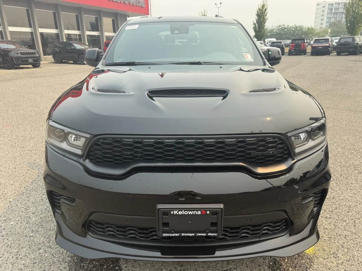 New 2026 Black Dodge Gt Hemi V8 Premium image 2
