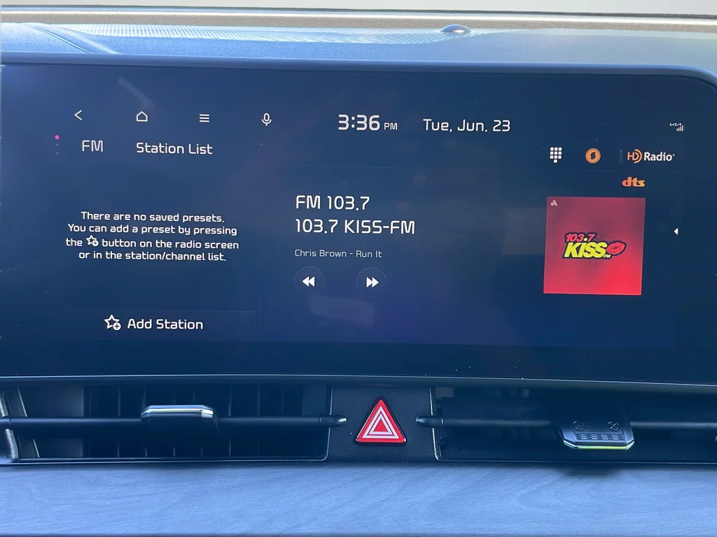 Used 2023 Black Kia X-Line image 13