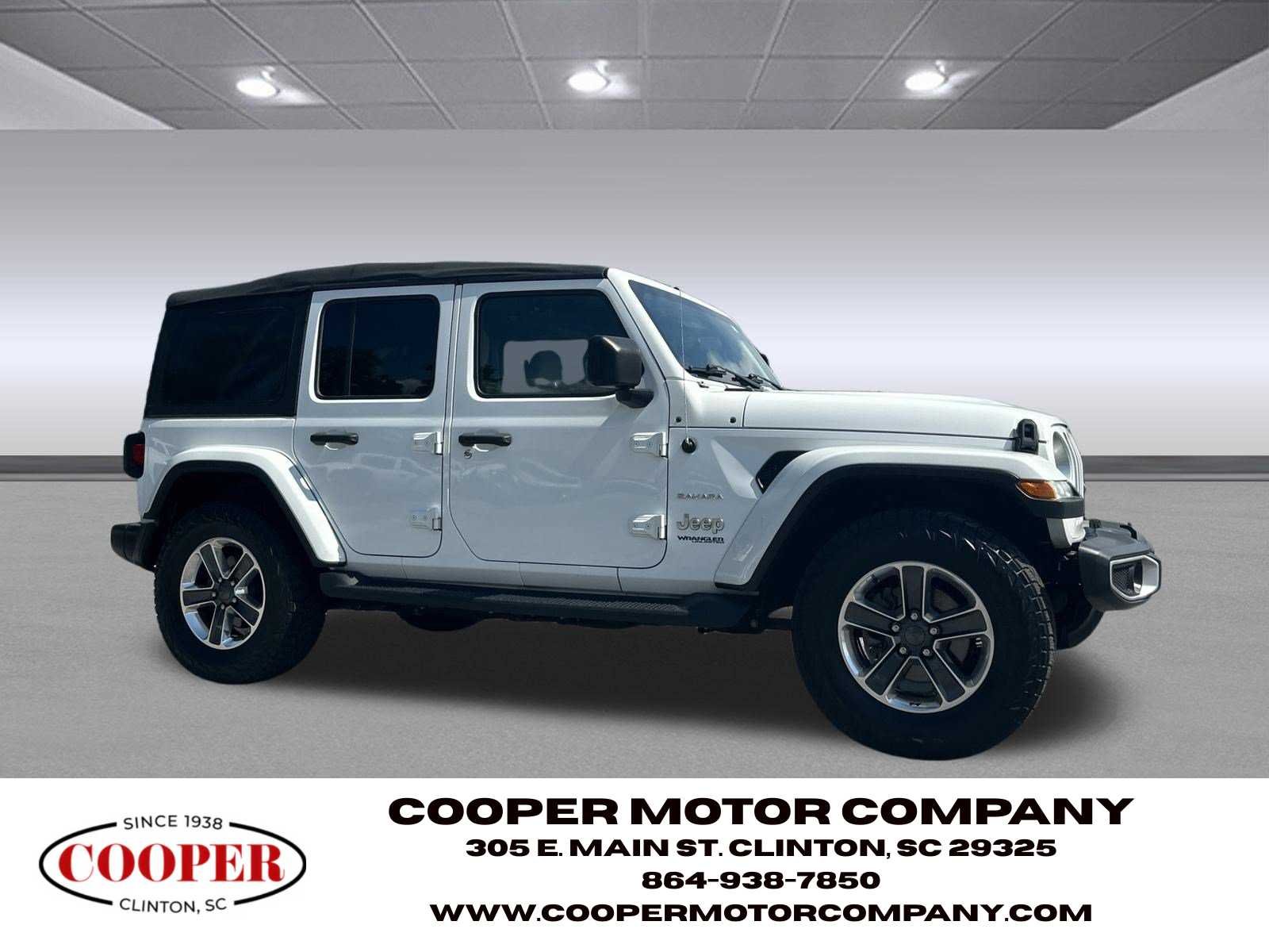 Used 2018 Bright White Clearcoat Jeep Sahara image 7