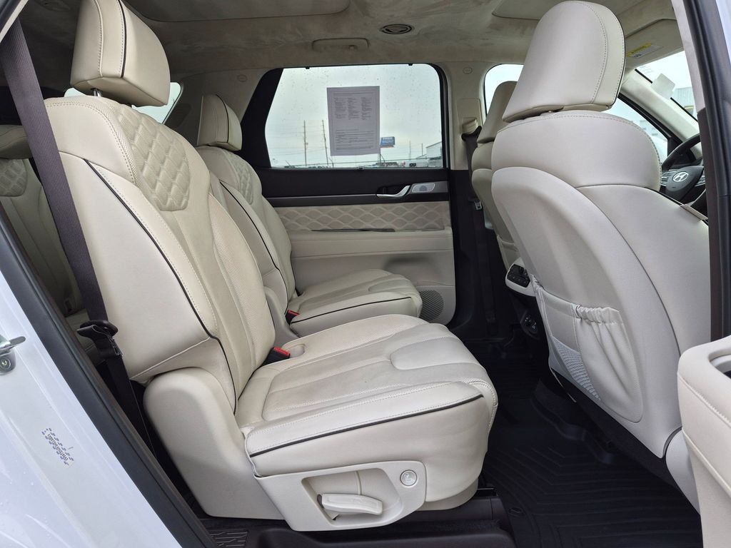 Used 2021 Hyper White Hyundai Calligraphy image 24