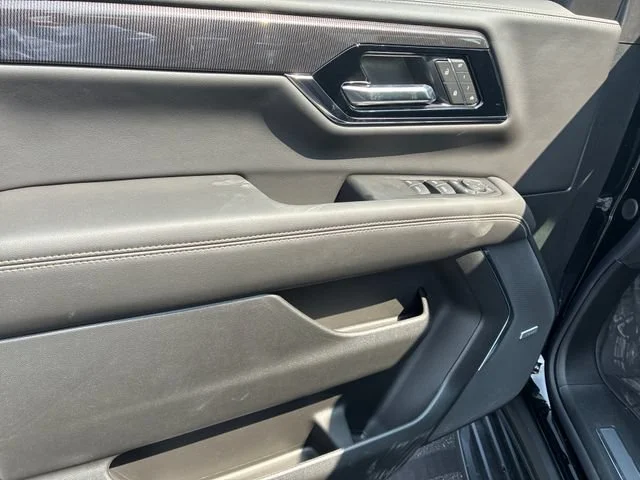 New 2026 Onyx Black GMC Elevation image 11