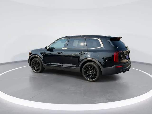 Used 2022 Black Kia SX image 5