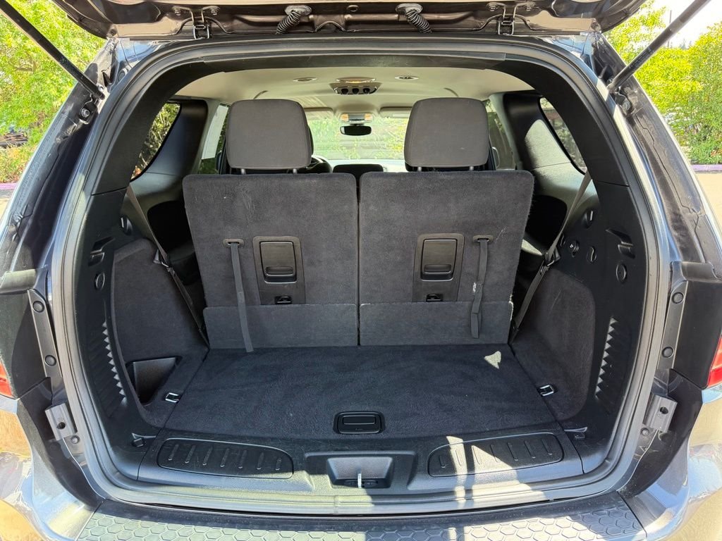 Used 2017 Gray Dodge SXT image 10