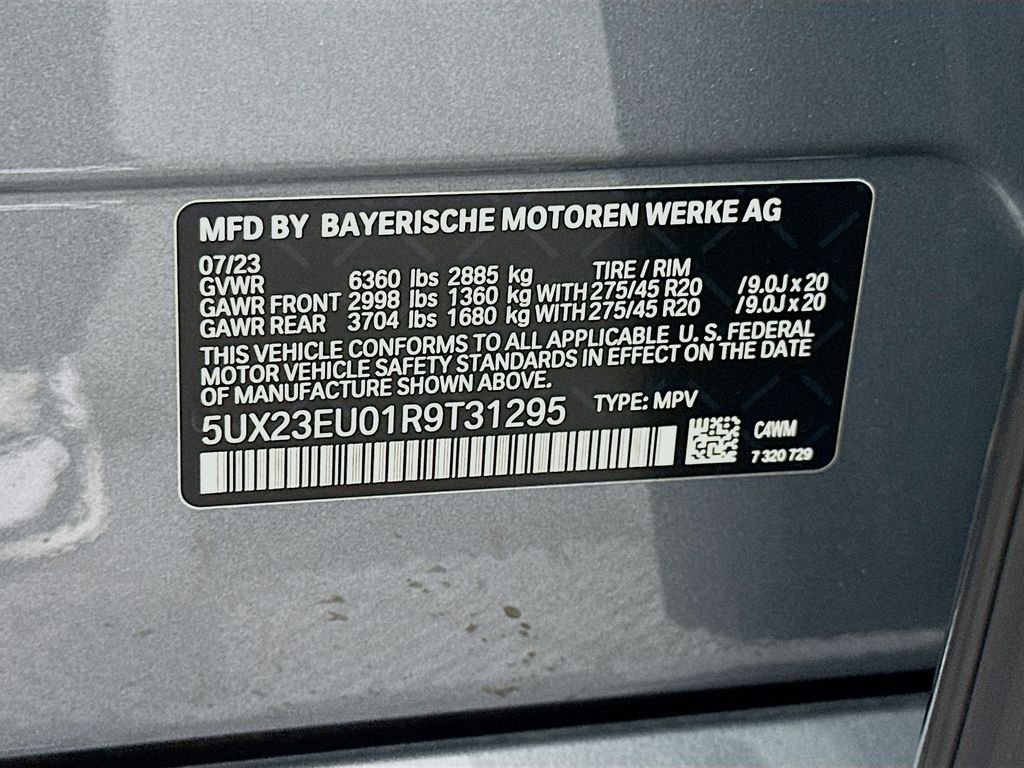 Used 2024 Skyscraper Grey Metallic BMW xDrive40i image 34