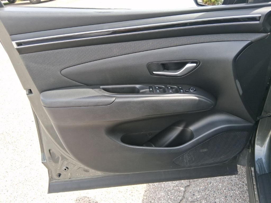 Used 2023 Gray Hyundai SEL image 11