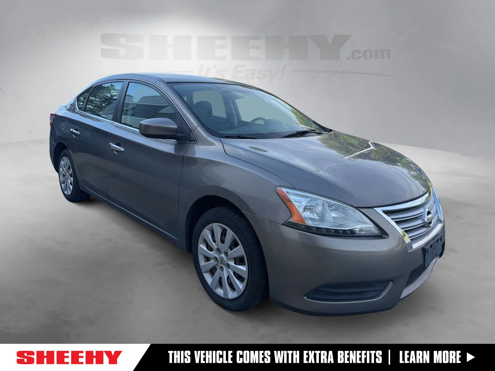 Used 2015 Silver Nissan SV image 1