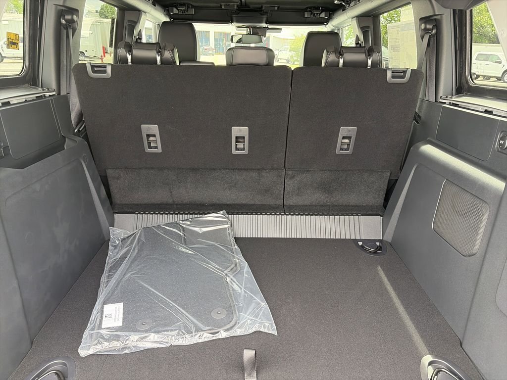 New 2026 Avalanche Gray Ford Outer Banks® image 31