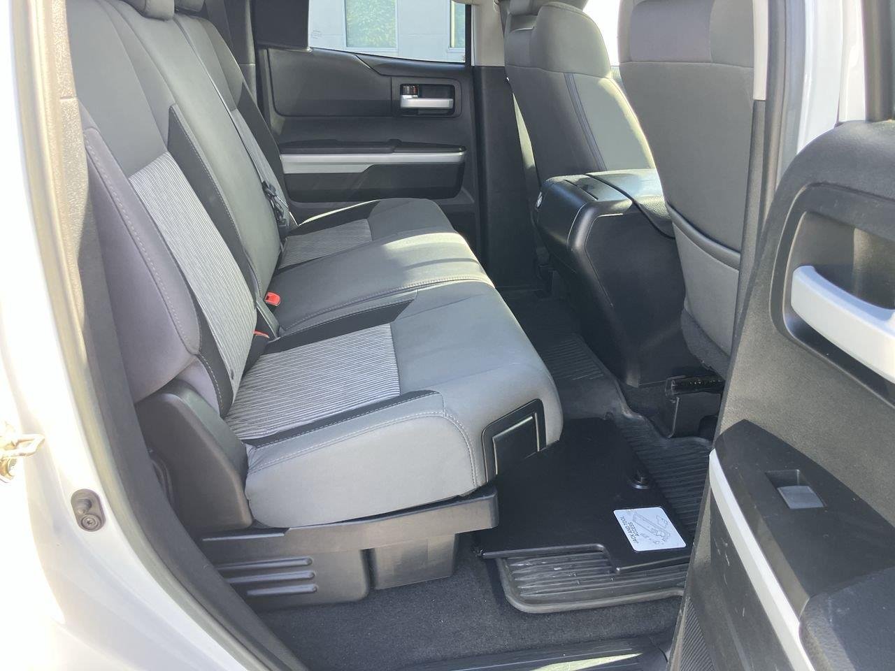 Used 2017 White (Super White) Toyota SR5 Double Cab 6.5 FT. image 26