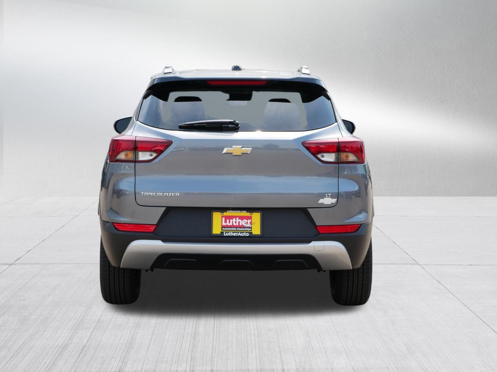 Used 2022 Satin Steel Metallic Chevrolet LT image 6