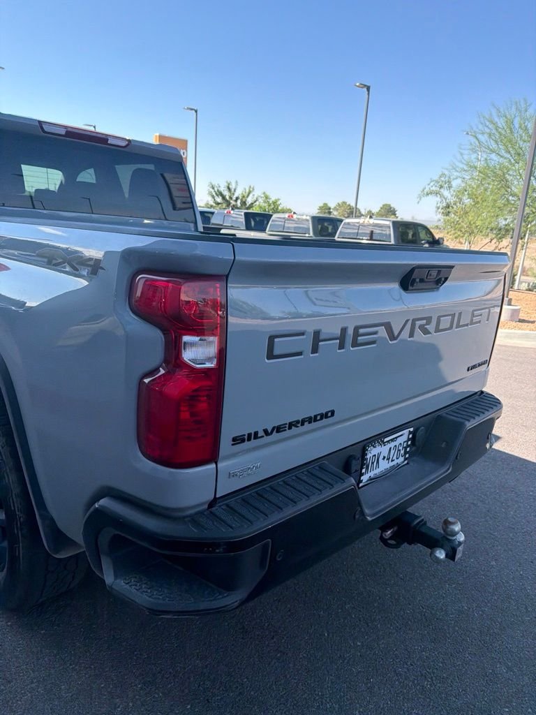 Used 2025 Gray Chevrolet Custom image 11