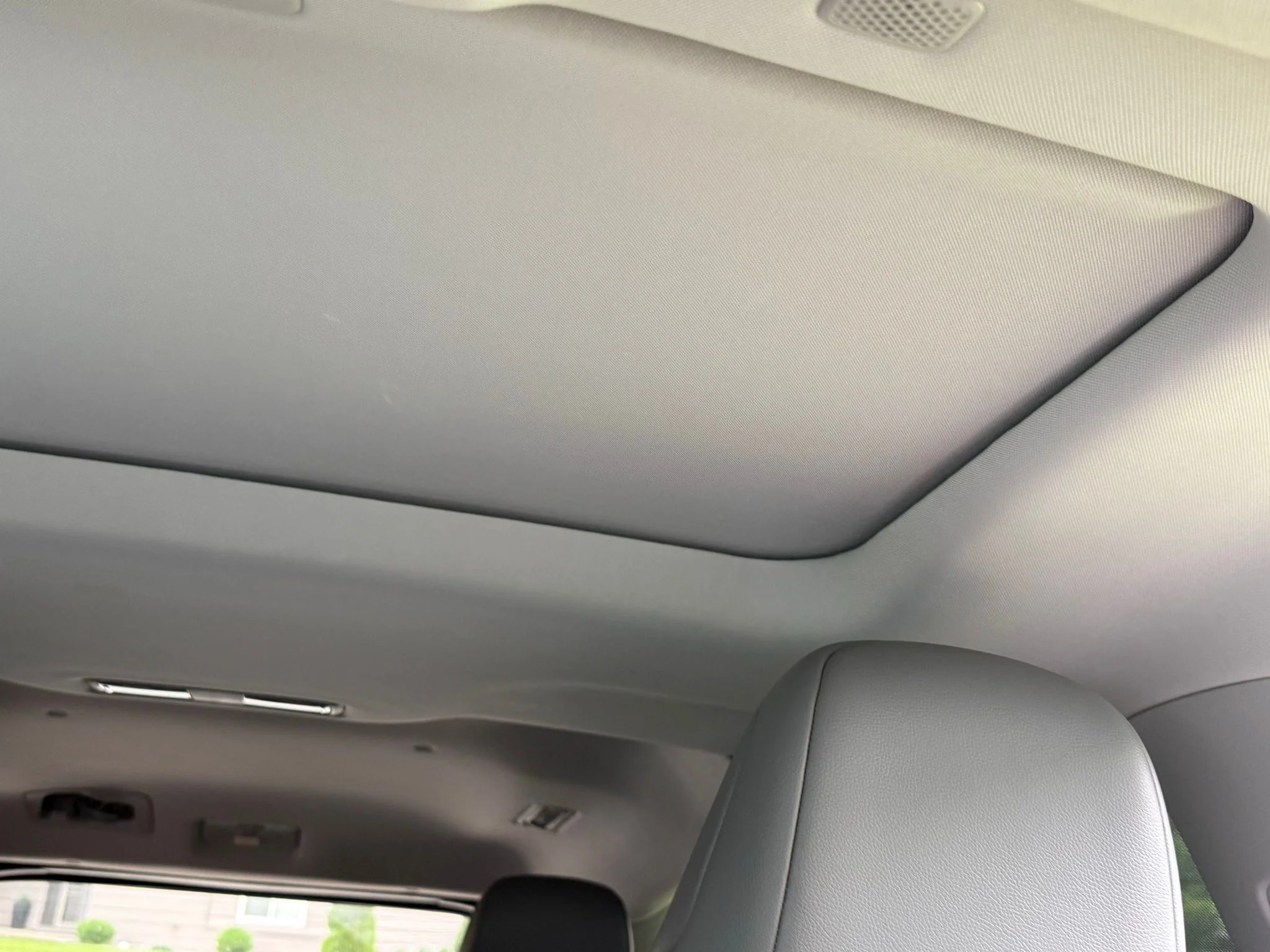 Used 2021 Silver Toyota XLE image 2