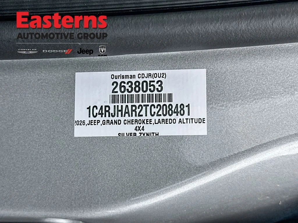 New 2026 Silver Zynith Exterior Paint Jeep Altitude image 30