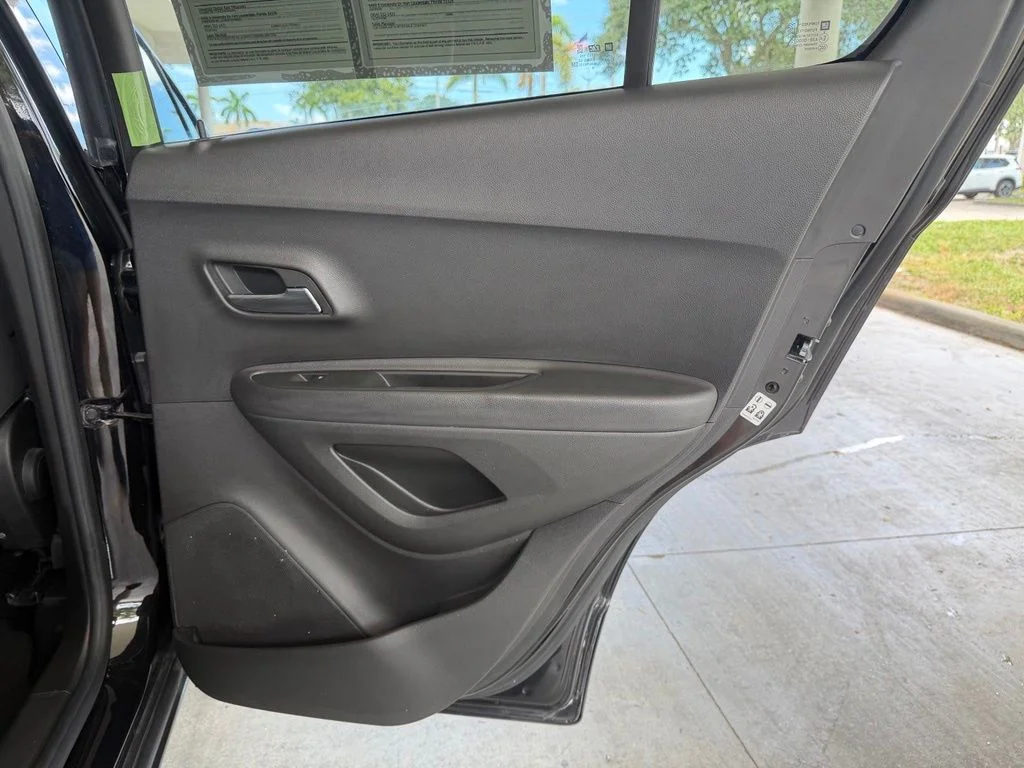Used 2020 Black Chevrolet LS image 27